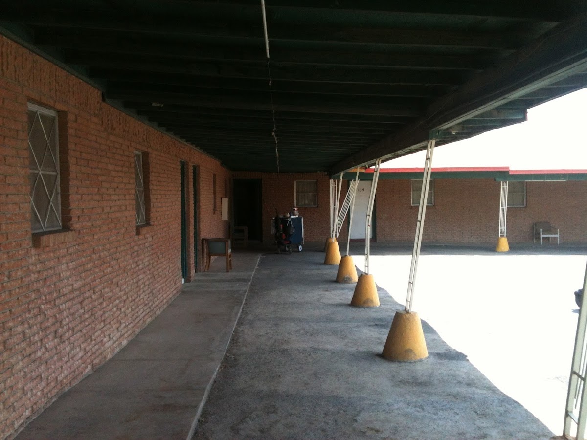 Western Motel Hotel 3