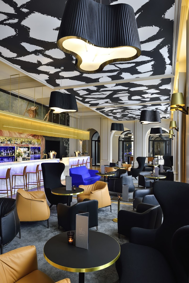 Le Bar By La Cloche Hotel 2