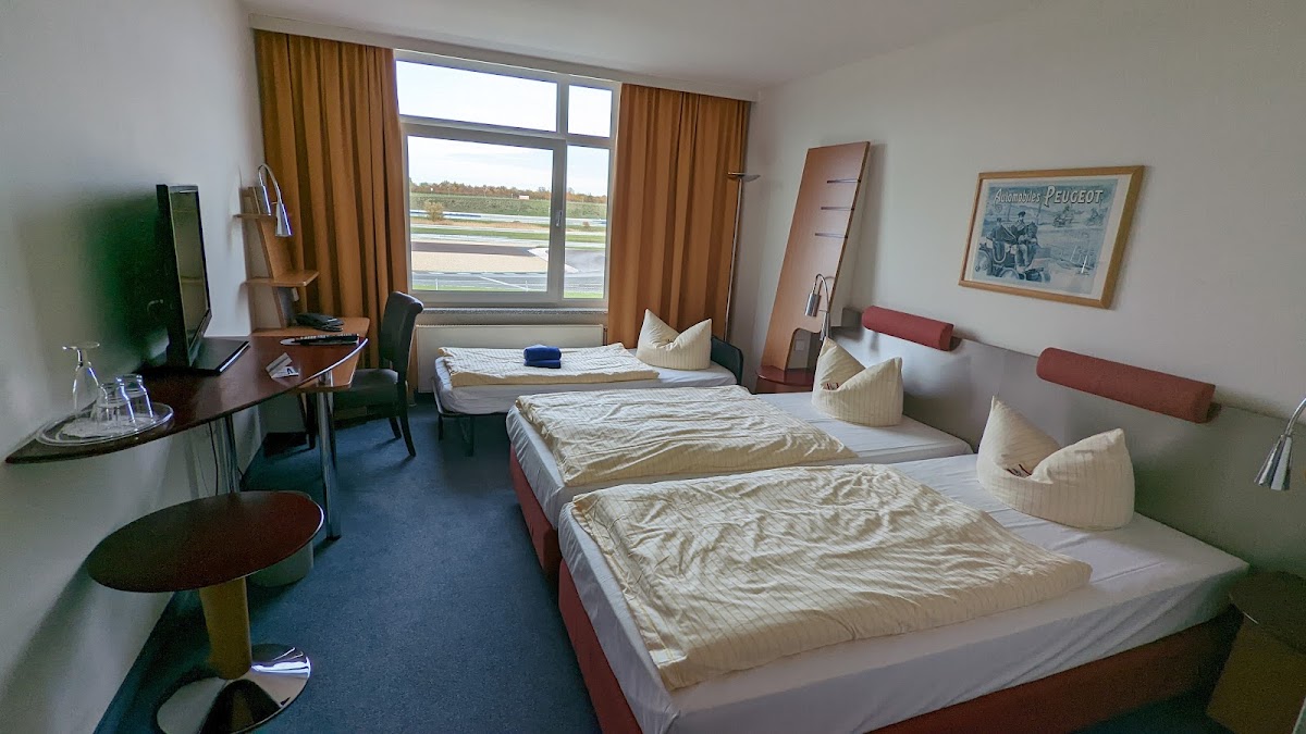 Hotel Motorsport Arena Hotel 2