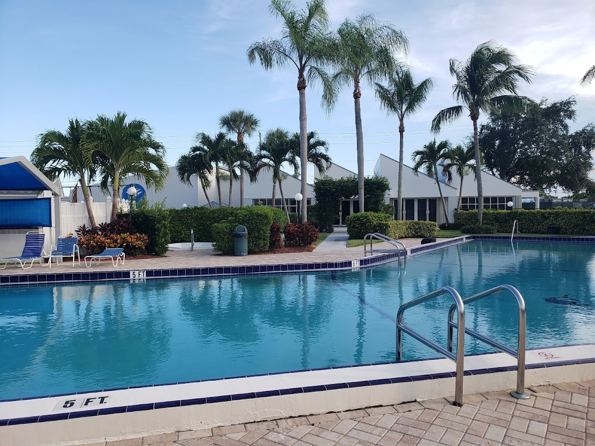 Vacation Inn Resort Hotel 3