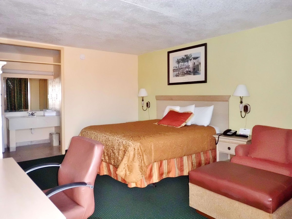 America's Best Inn Lakeland Hotel 2