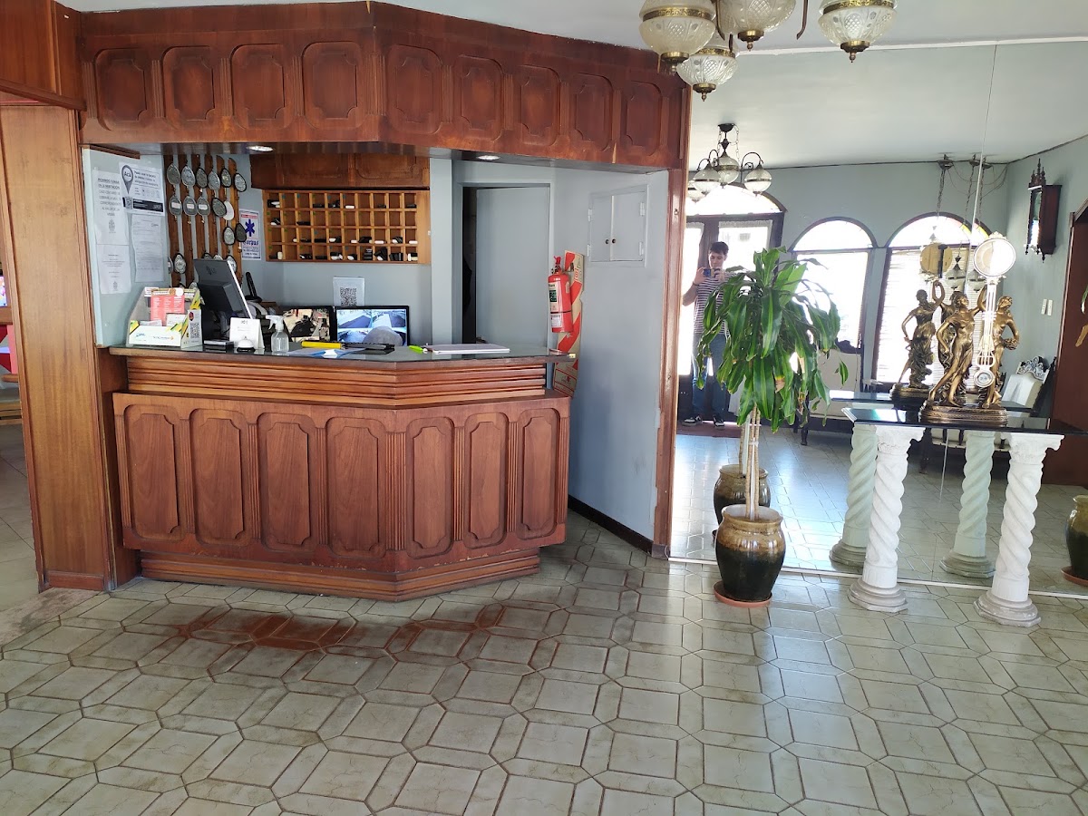 Hotel Alcazar