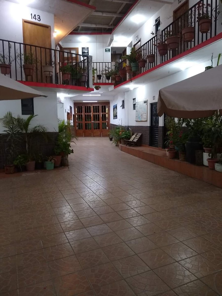 HOTEL POSADA LA CABAÑA