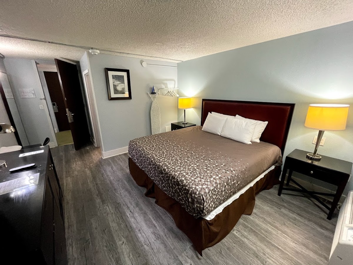 MONTGOMERY INN & SUITES Hotel 2