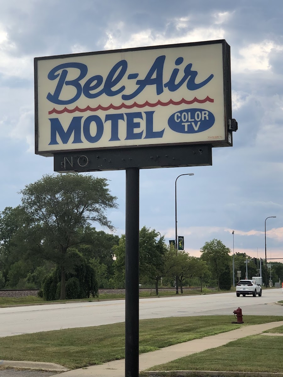 Bel Air Motel