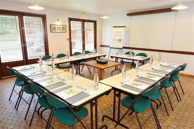 Kyriad Direct Soissons Hotel 3