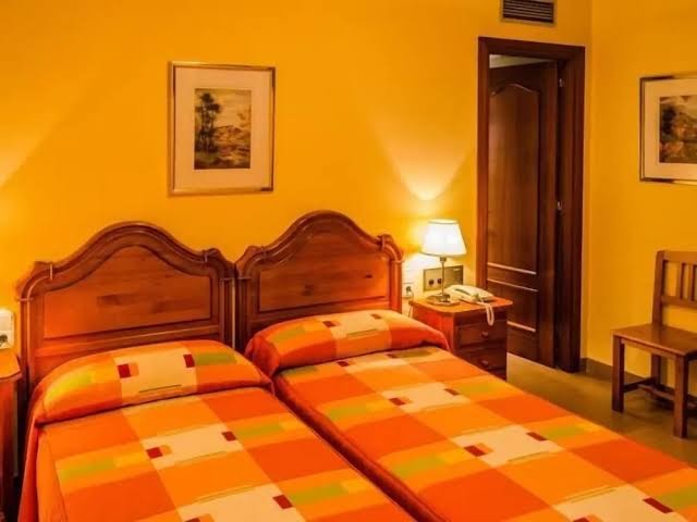 Pensió La Creu | Esterri d'Àneu Hotel 3