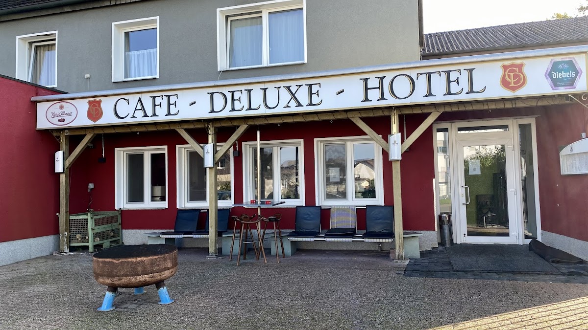 Hotel Café Deluxe