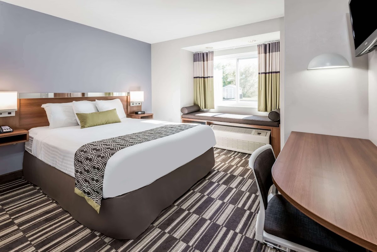 Microtel Inn & Suites by Wyndham Victor/Rochester Hotel 2