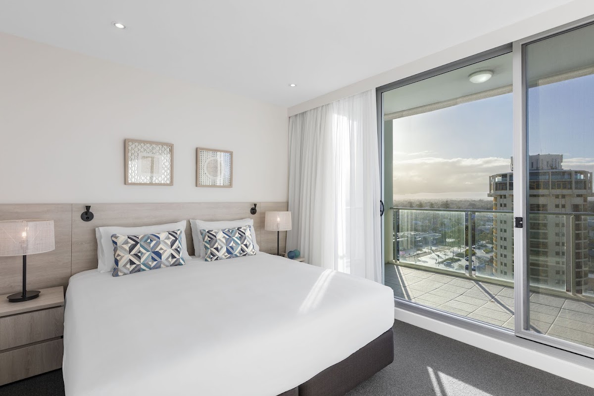 Oaks Glenelg Liberty Suites Hotel 2