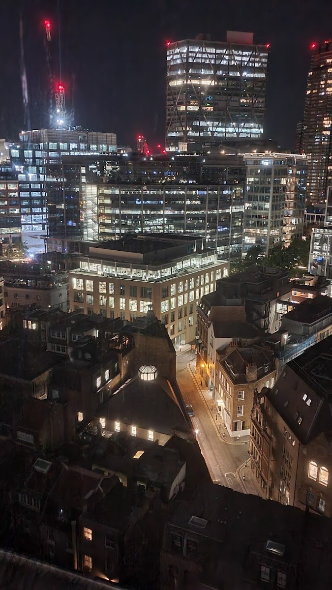 Comfortable Studios and Apartments at Chapter Spitalfields Hotel 3