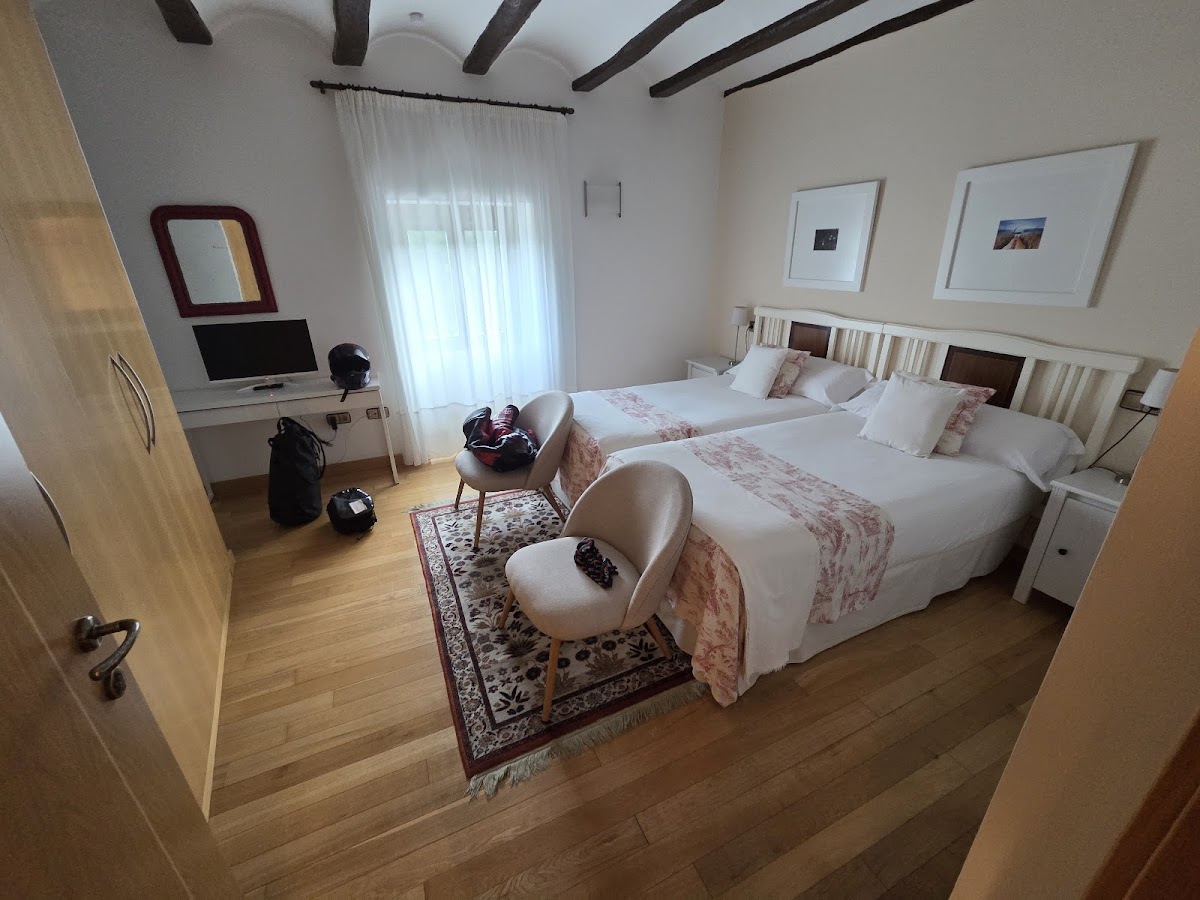 Casa de la Cadena Hotel 2