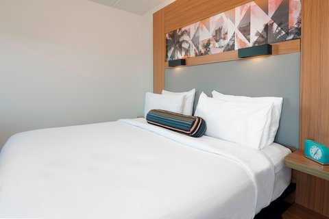 Aloft Jacksonville Airport