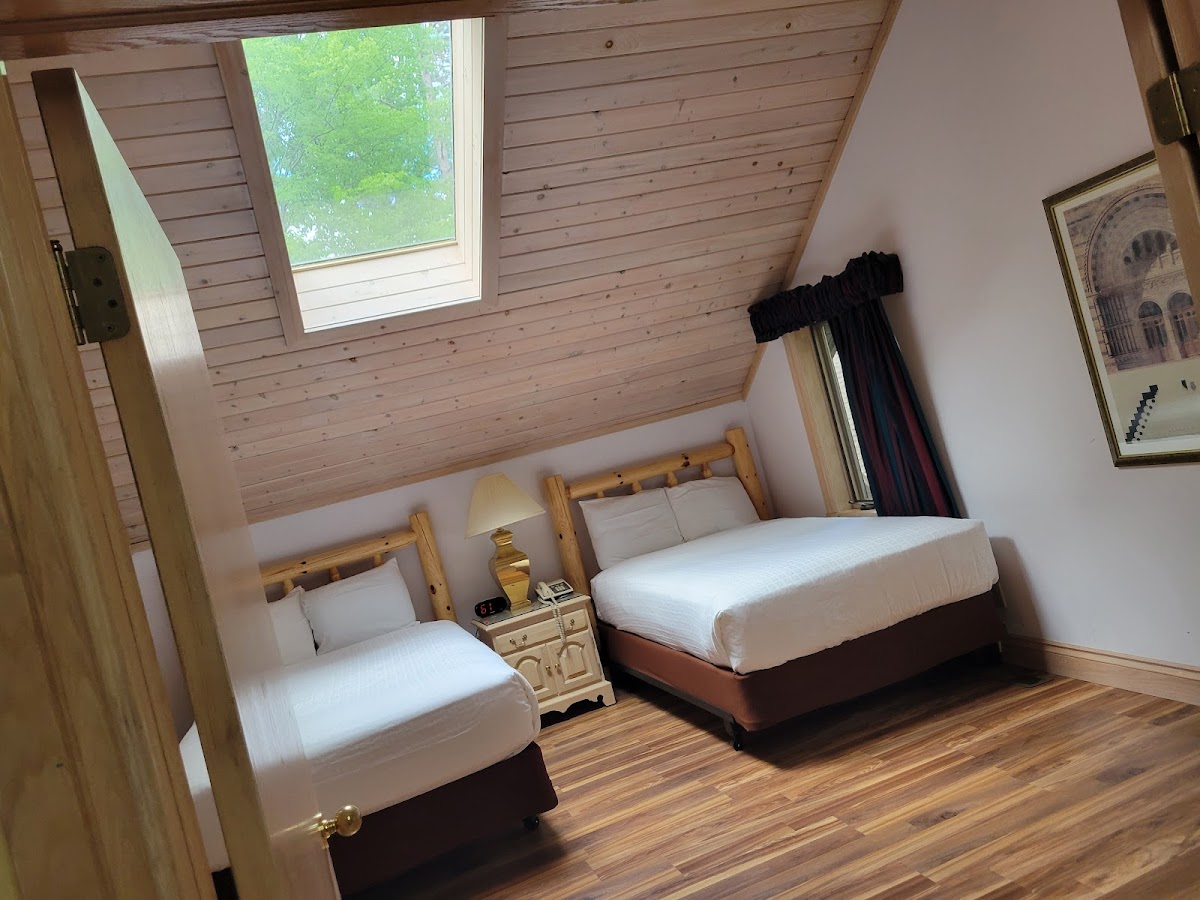 Garland Lodge & Golf Resort Hotel 2