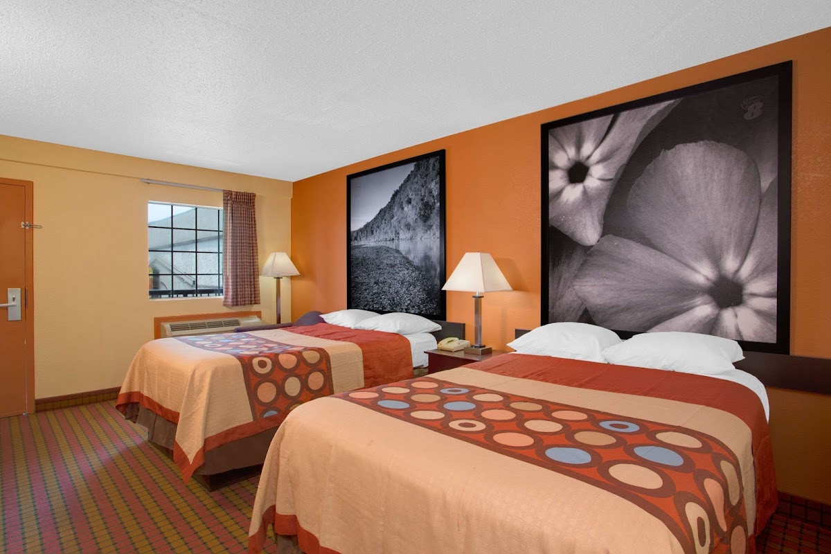 Super 8 by Wyndham Monticello AR Hotel 2
