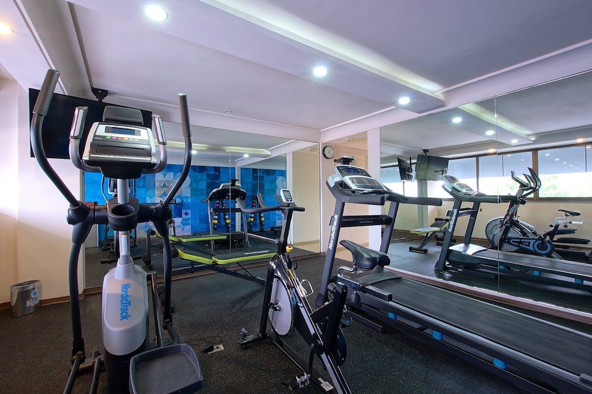 Econo Express Hotel