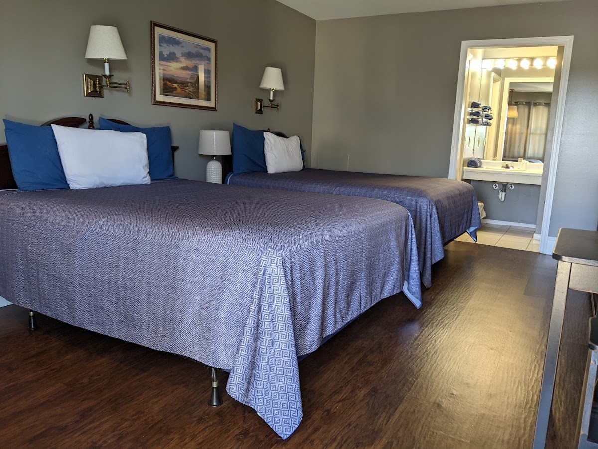 Walton Inn Hotel 2