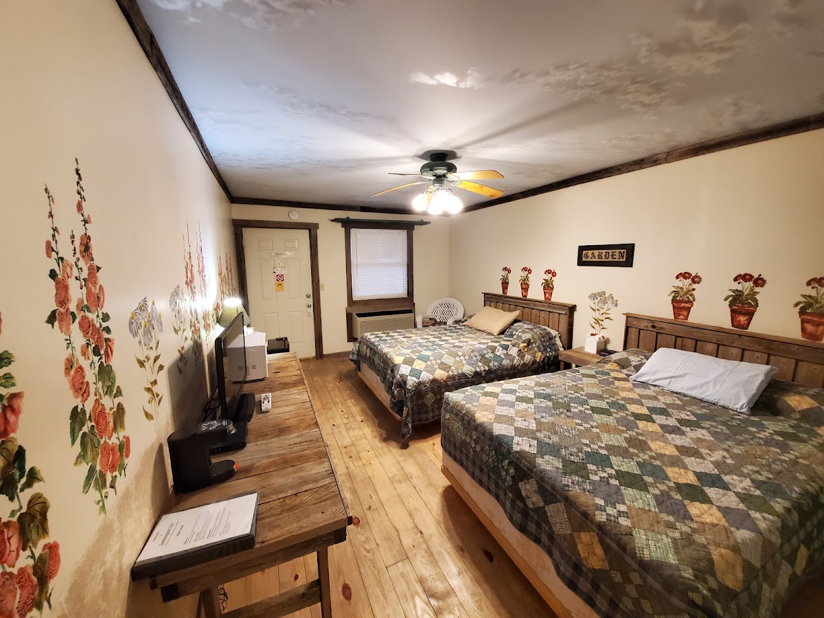 Jamesport Inn Hotel 2