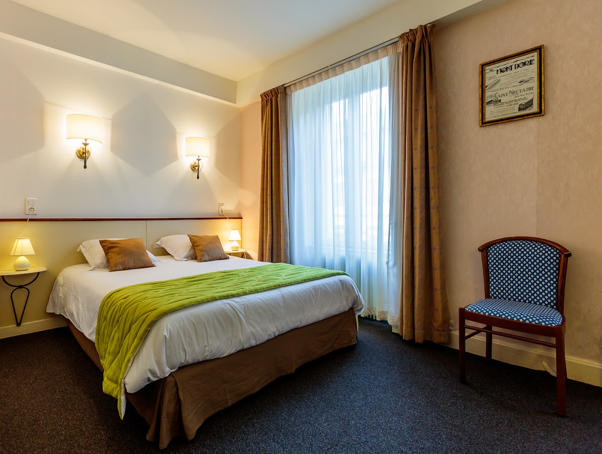 Logis Hôtel de la Paix Hotel 3