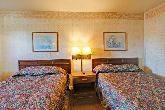 Relax Inn Hotel 3
