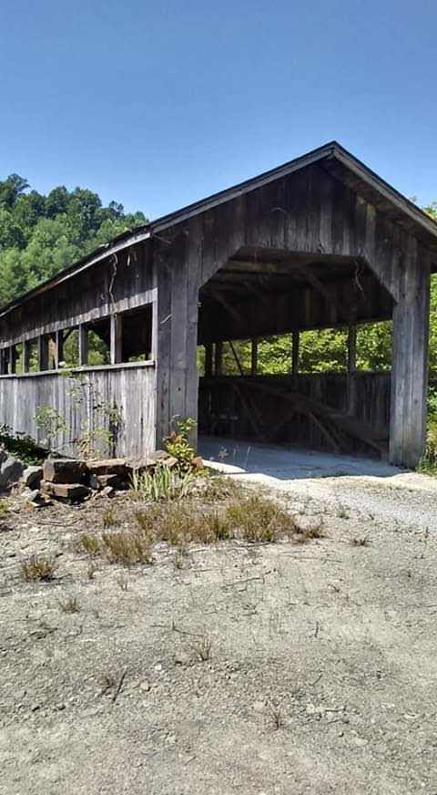 Mountain Laurel Lake Hotel 2