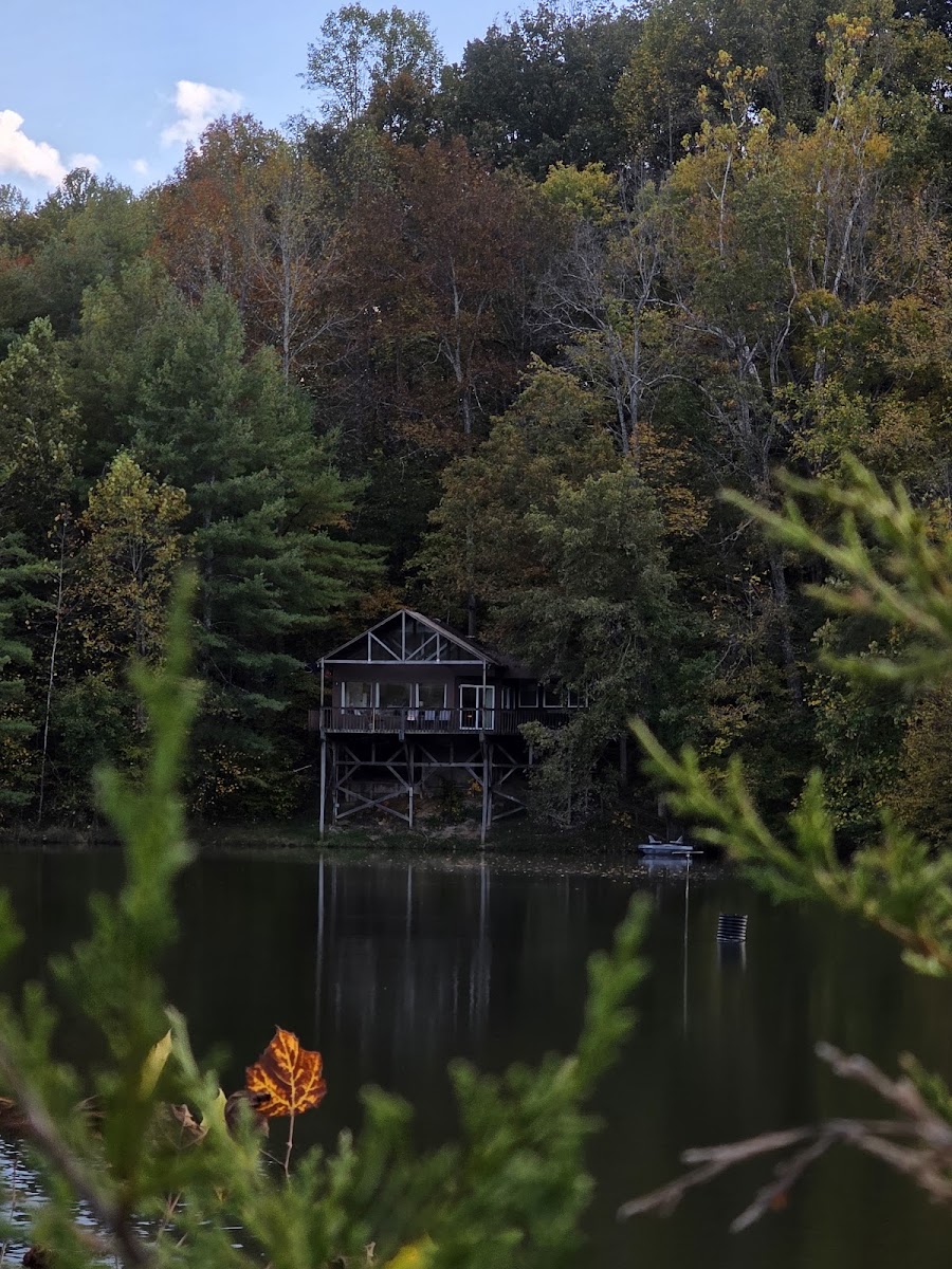 Mountain Laurel Lake Hotel 3