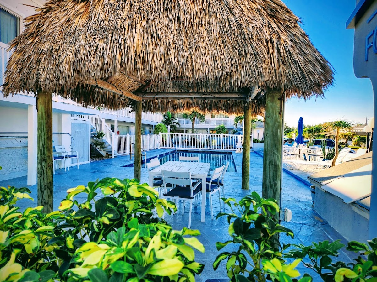 The Palms On Ocean & Foodmart
