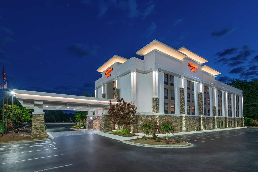 Hampton Inn Wilkesboro Hotel 3