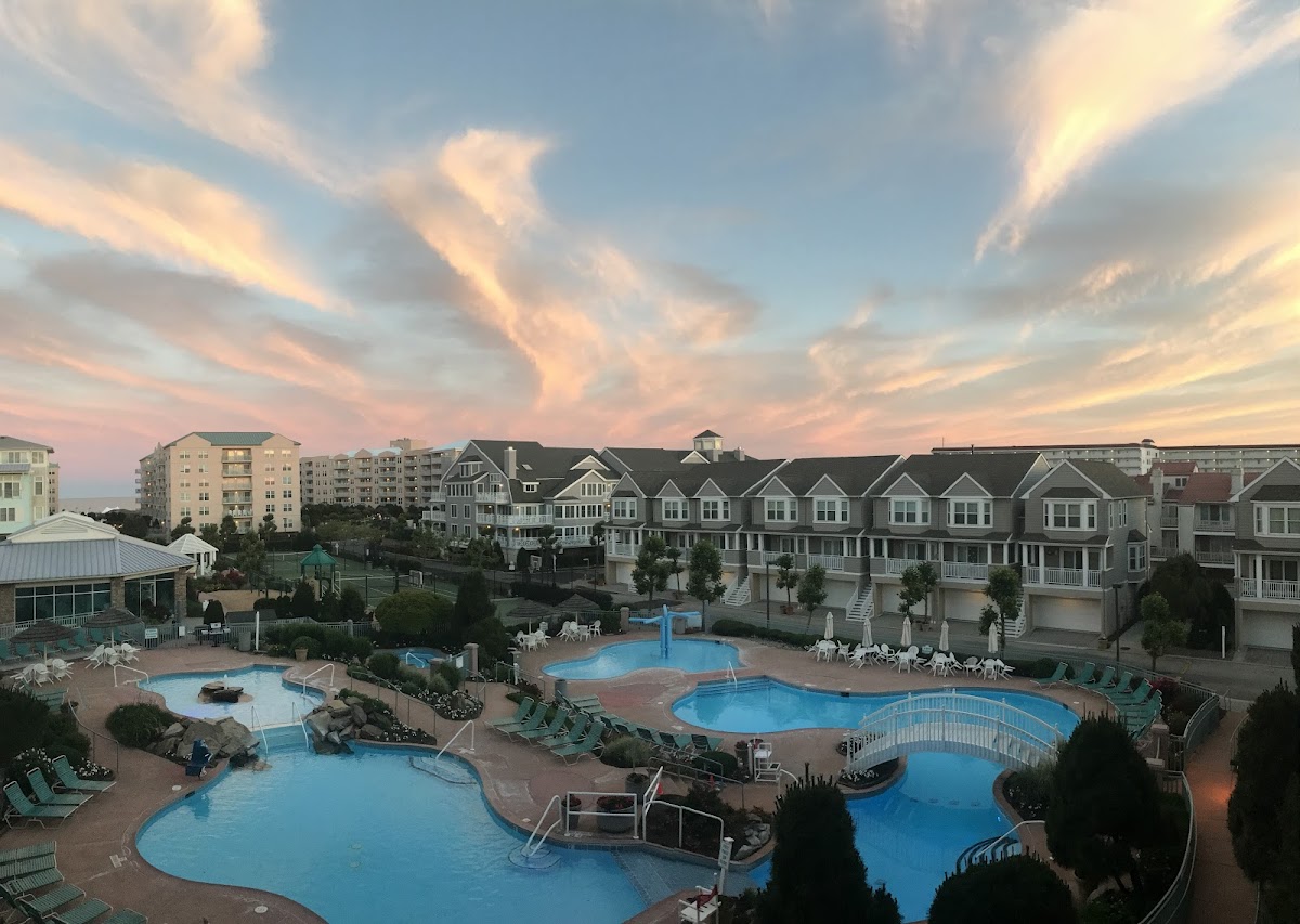 Seapointe Village Centre Court Condos