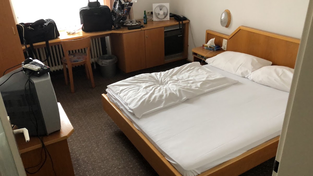 Hotel-Cafe Kinnel Hotel 2