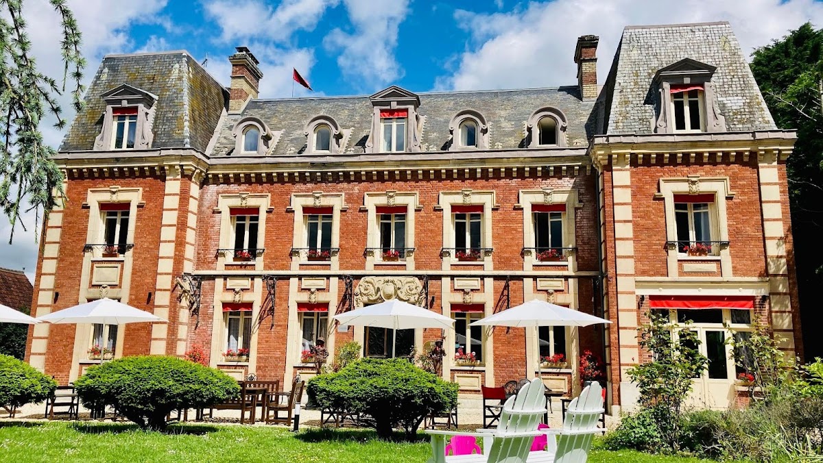 Logis Hôtel Château Corneille