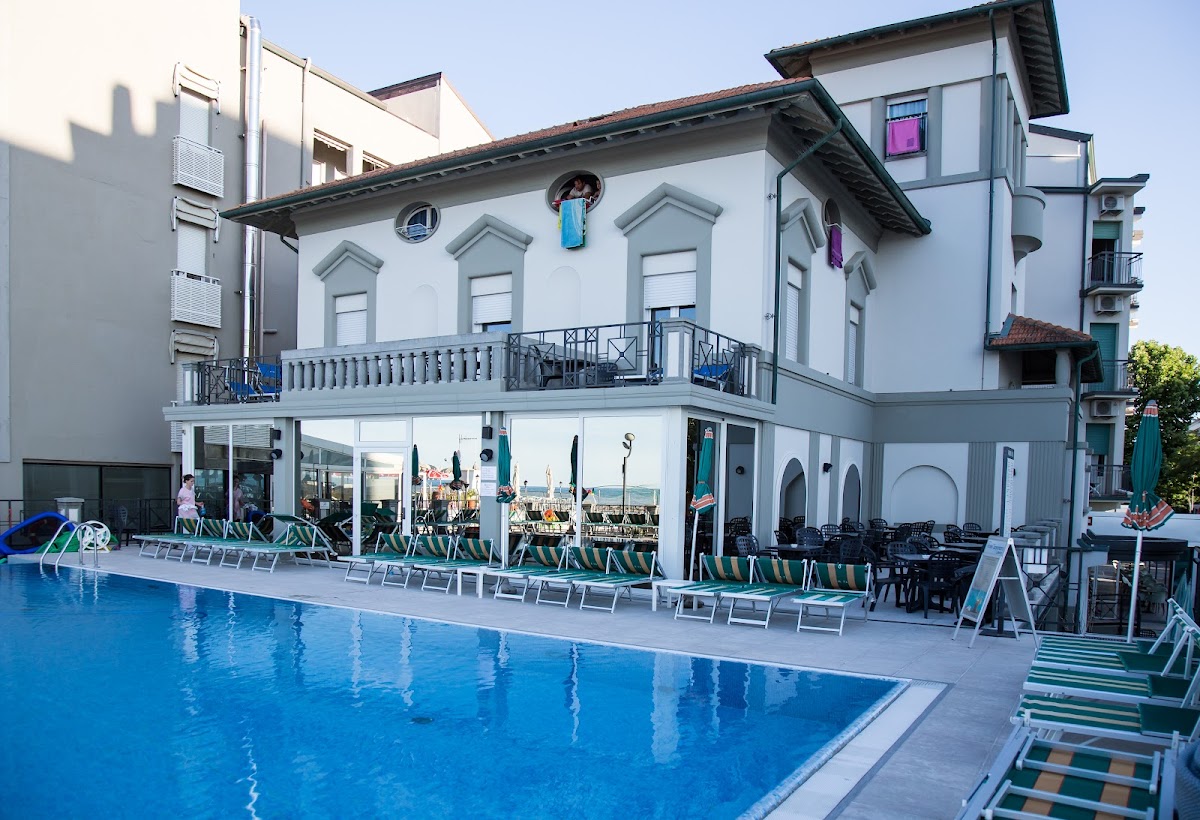Hotel Sayonara