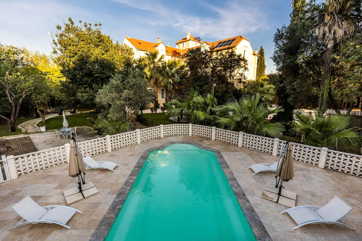 Château La Tour Apollinaire Hotel 3