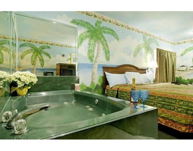 Americas Best Value Inn Baytown Hotel 3