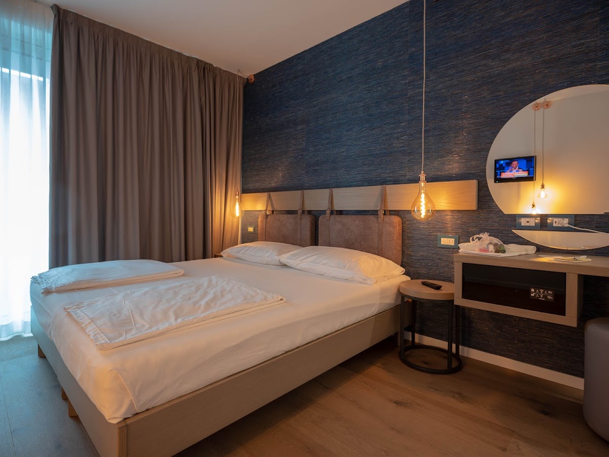Glocal Torbole Hotel 2