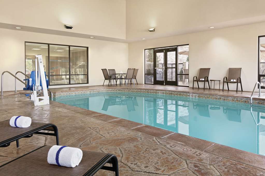 Hampton Inn & Suites Enid Hotel 3