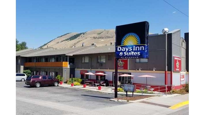 Days Inn and Suites by Wyndham Downtown Missoula-University