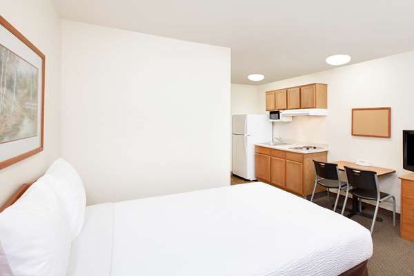 WoodSpring Suites Houston Willowbrook Hotel 2