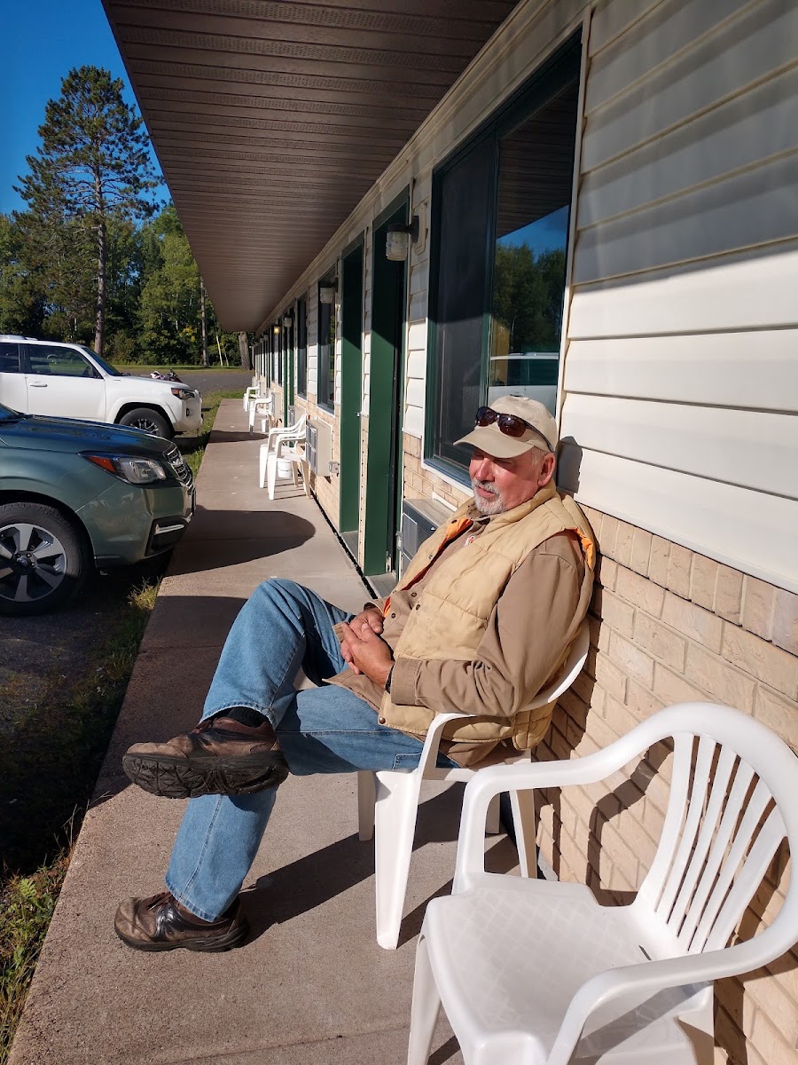 Brule River Motel & Campground