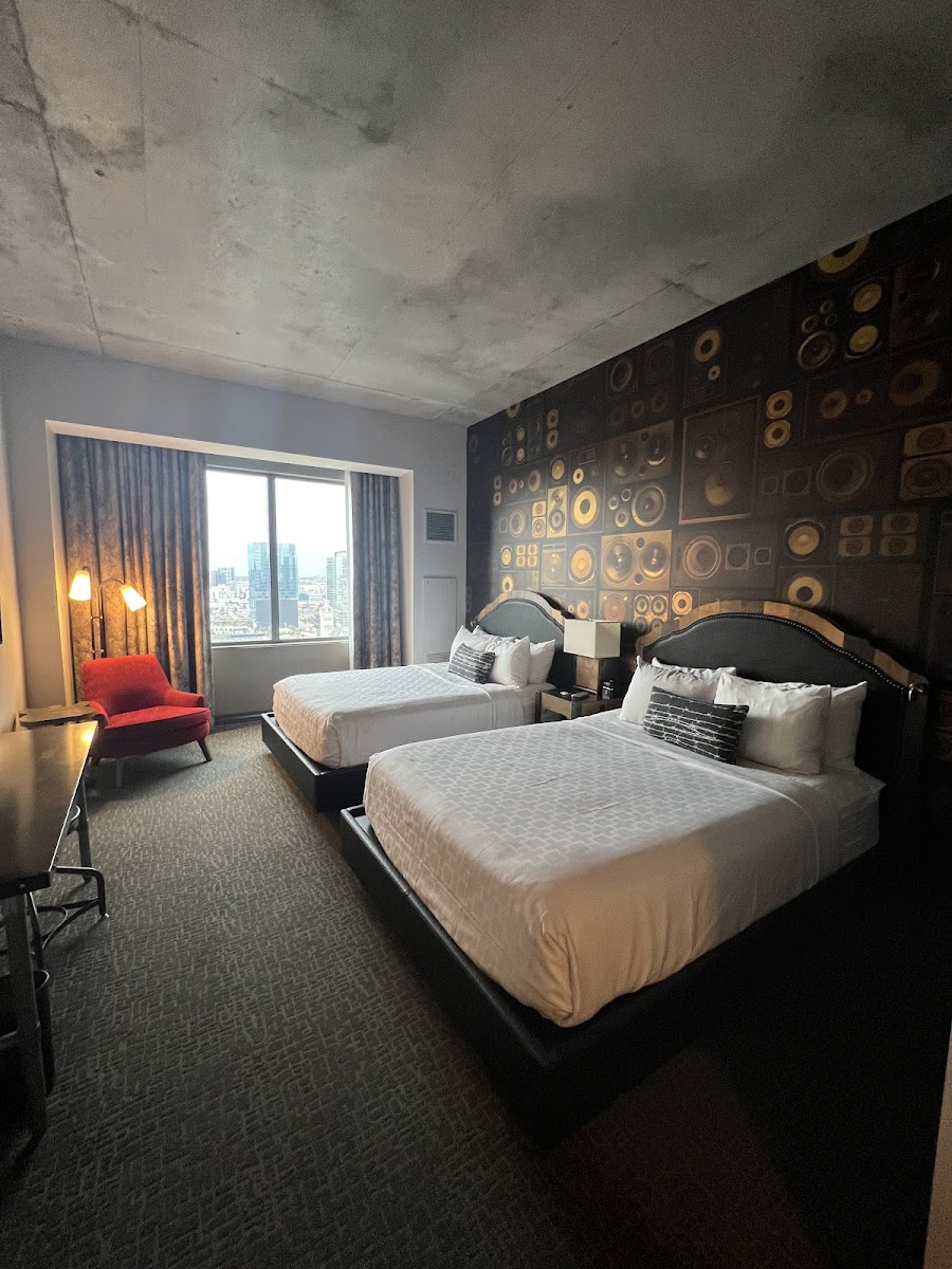 Cambria Hotel Nashville Downtown Hotel 2
