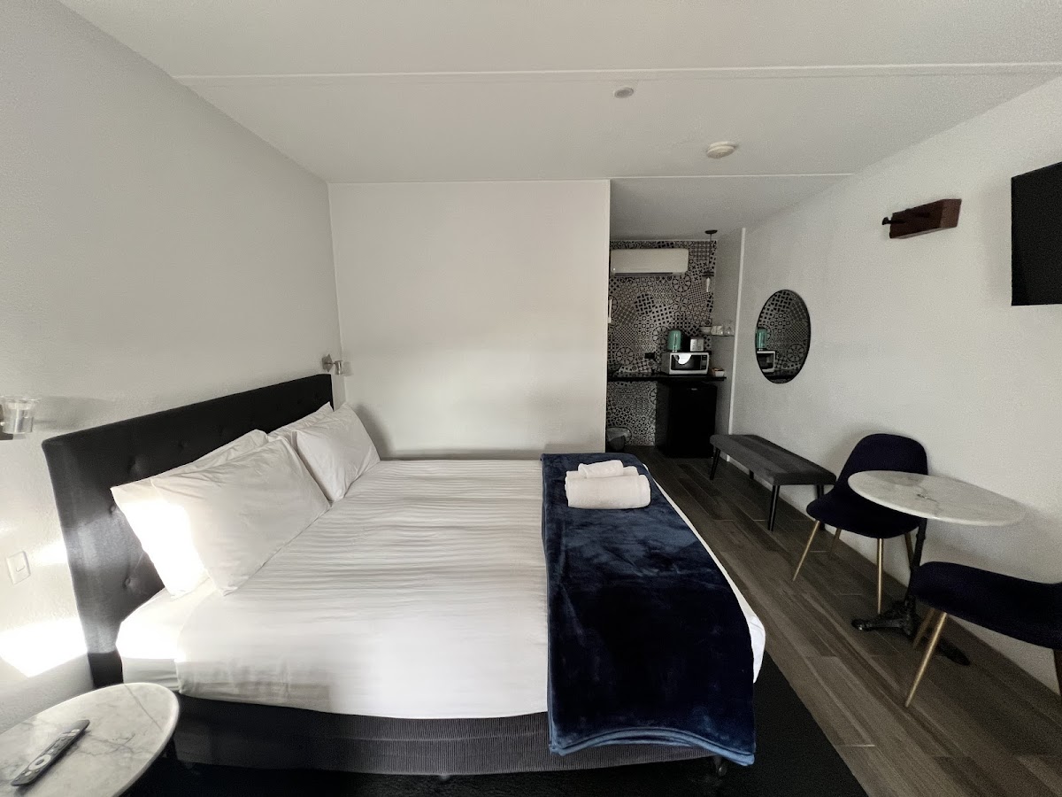 The Happy Wanderer Motel Hotel 2