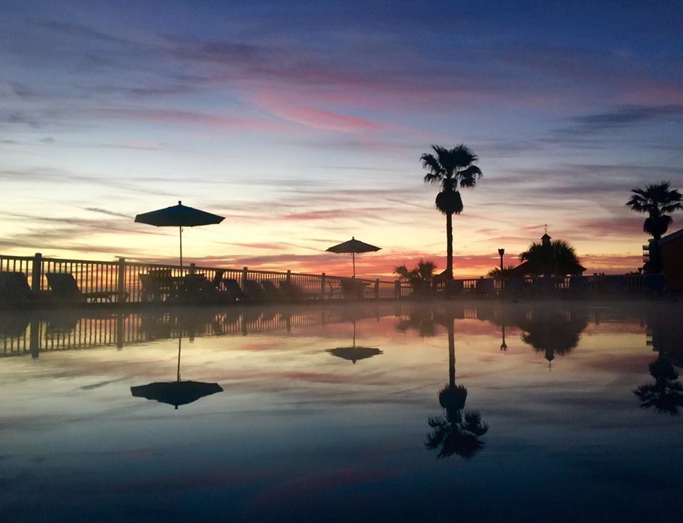Coral Sands Inn & Seaside Cottages Hotel 3