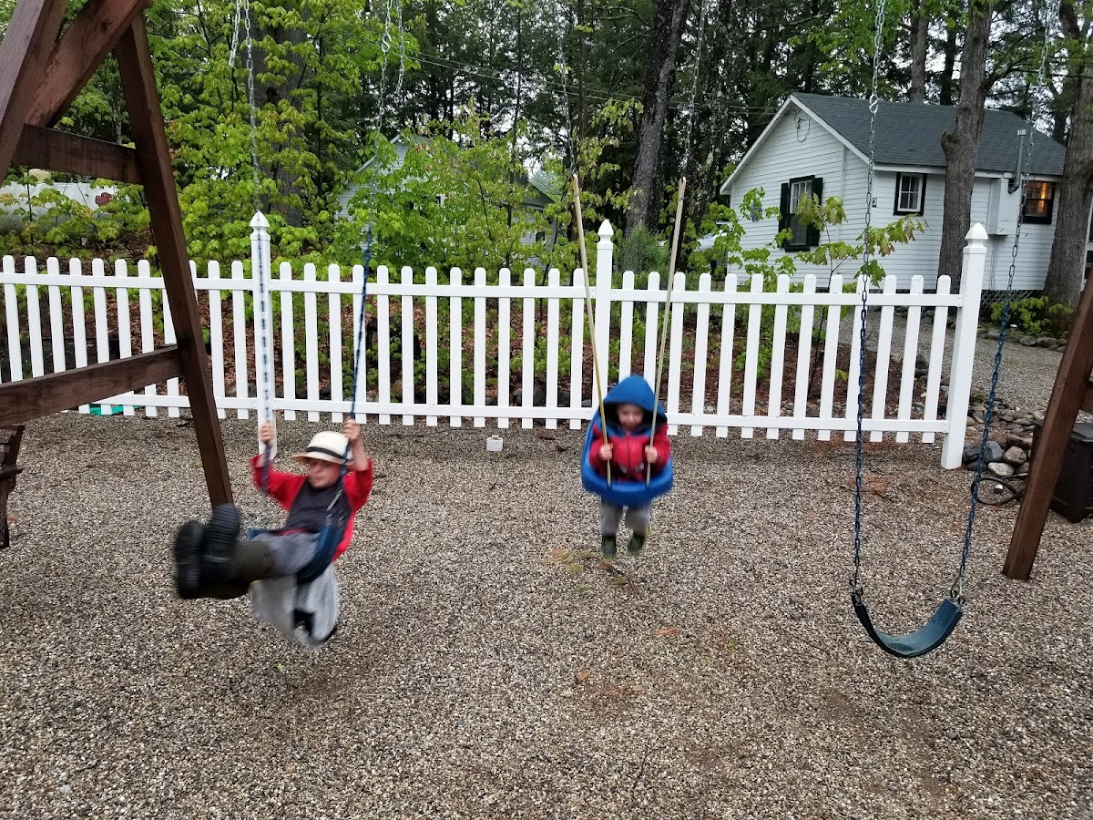 Tall Pines Cottages Hotel 3