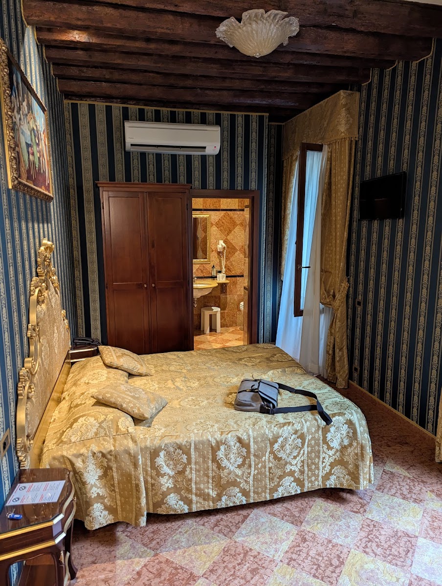 Hotel Lux Hotel 3