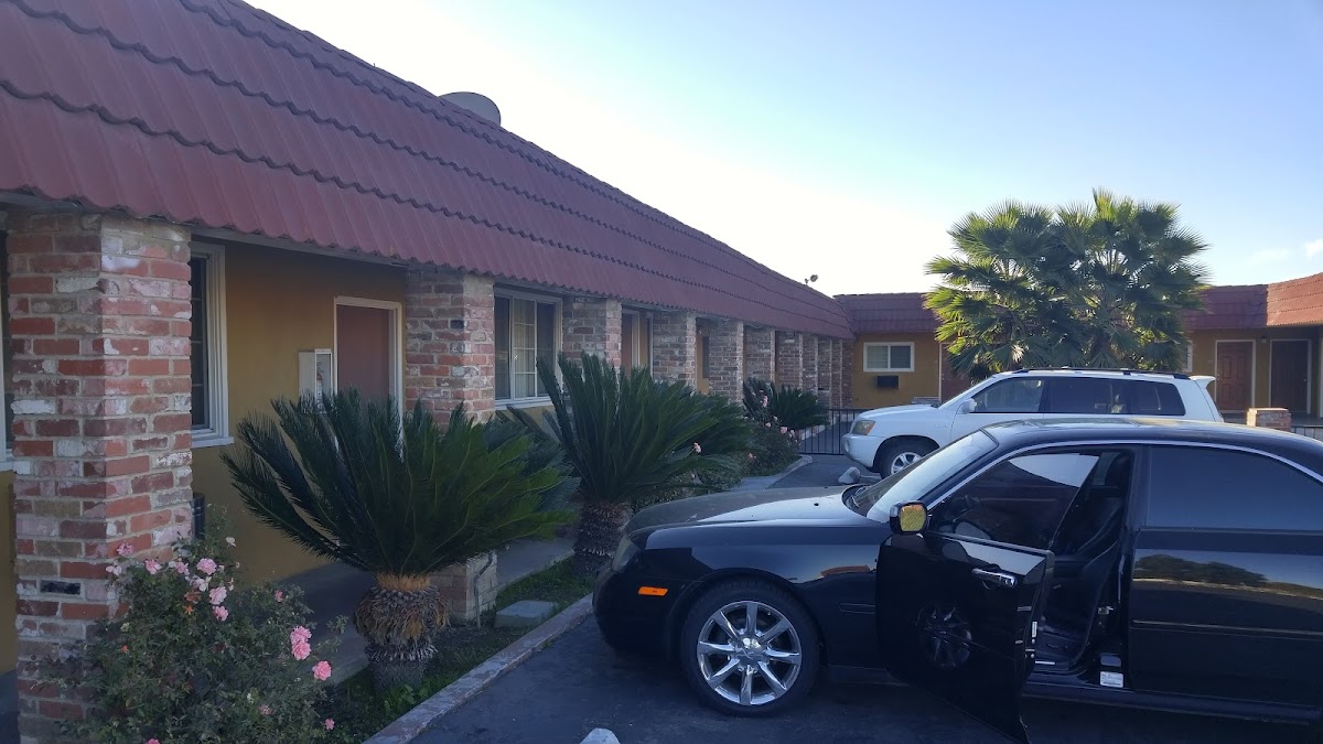 Sunset Inn & Suites