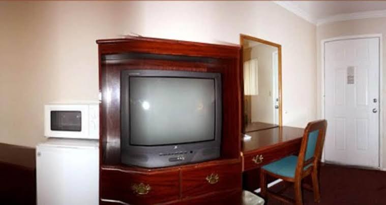 Sunset Inn & Suites
