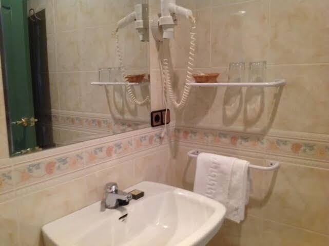 Hostal Siete Picos Hotel 3
