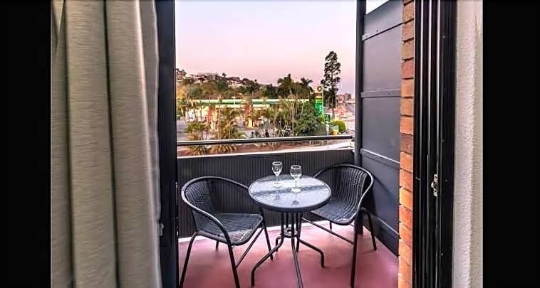 Kingsford Riverside Inn Hotel 3