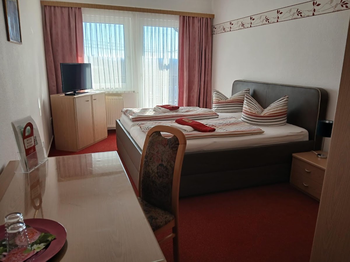 Zur Linde Hotel 2
