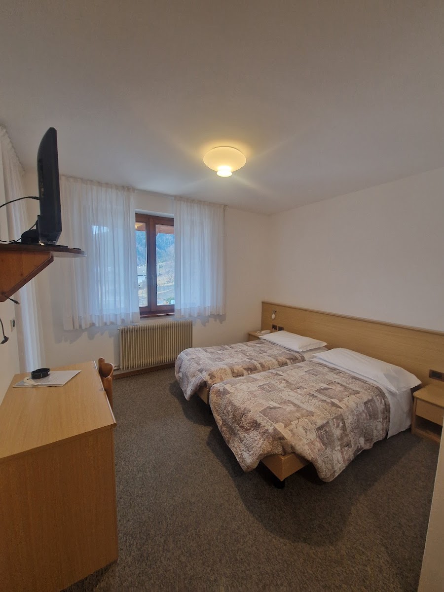 Albergo Dolomiti Hotel 2